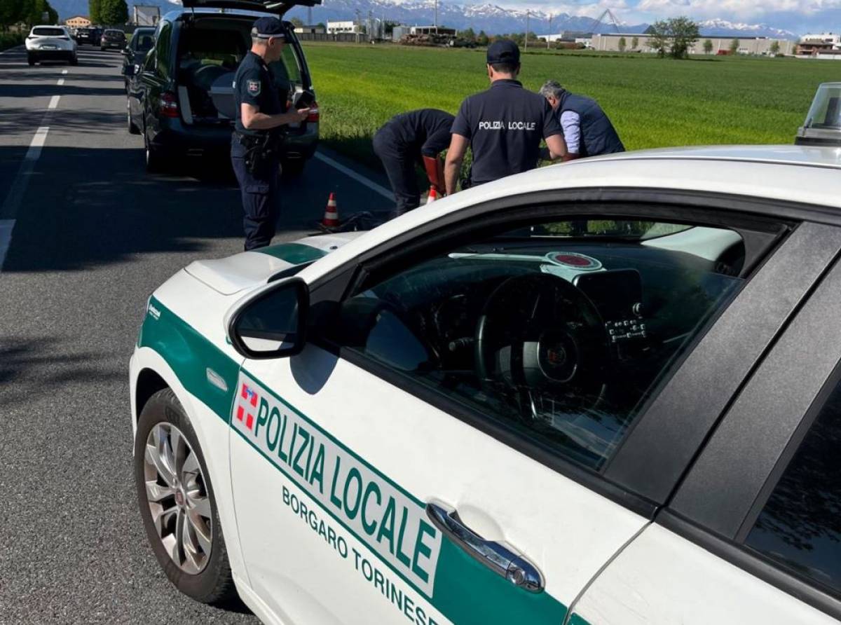 Altro incidente mortale davanti al distributore di via Santa Cristina a Borgaro. Investita una donna in bicicletta