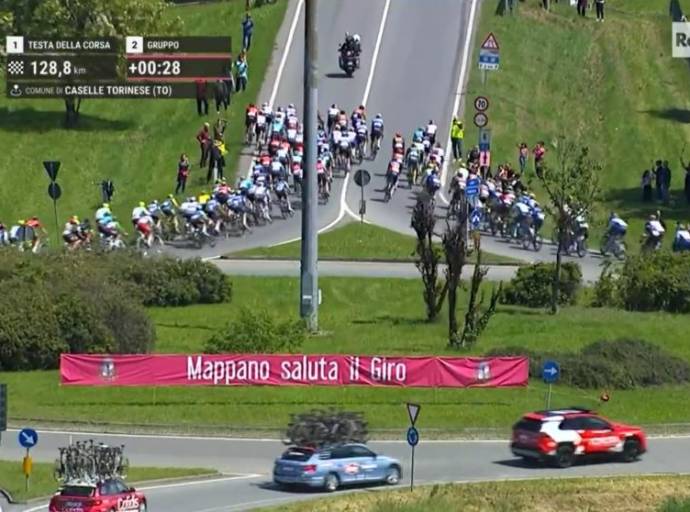 Giro d'Italia: la "gaffe" di Rai2 che ha declassato Mappano a "frazione" suscitando rabbia e amarezza