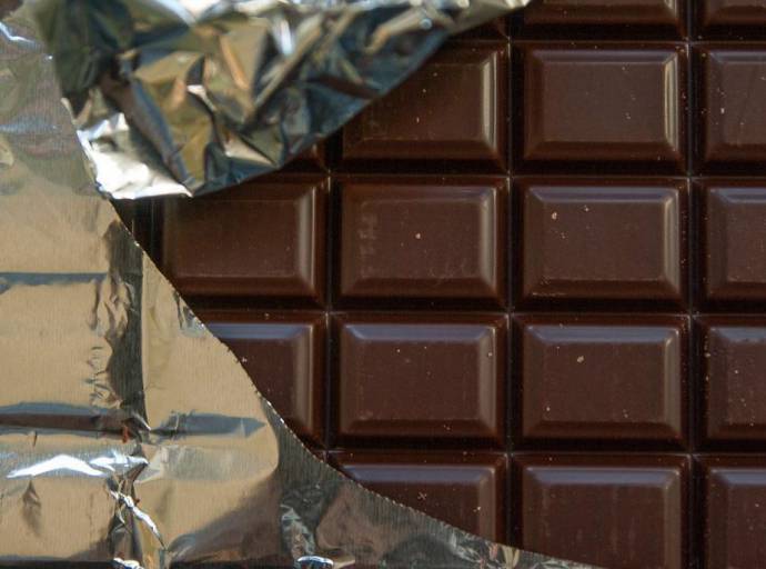 Il cioccolato fa bene e rende felici. Gli effetti benefici di uno degli alimenti più amati da grandi e piccini