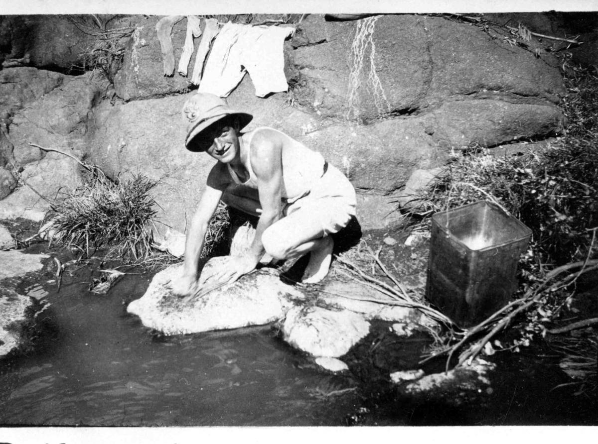 Amateis: imprenditore volpianese ad Addis Abeba. Nella campagna d'Africa, fondò un'impresa di bibite 