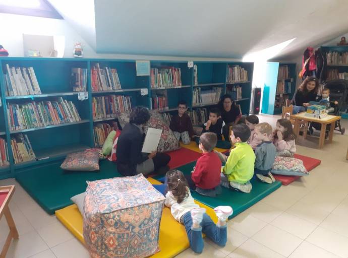 "Nati per leggere": anche la biblioteca di Caselle al concorso nazionale della sezione "Crescere con i libri"