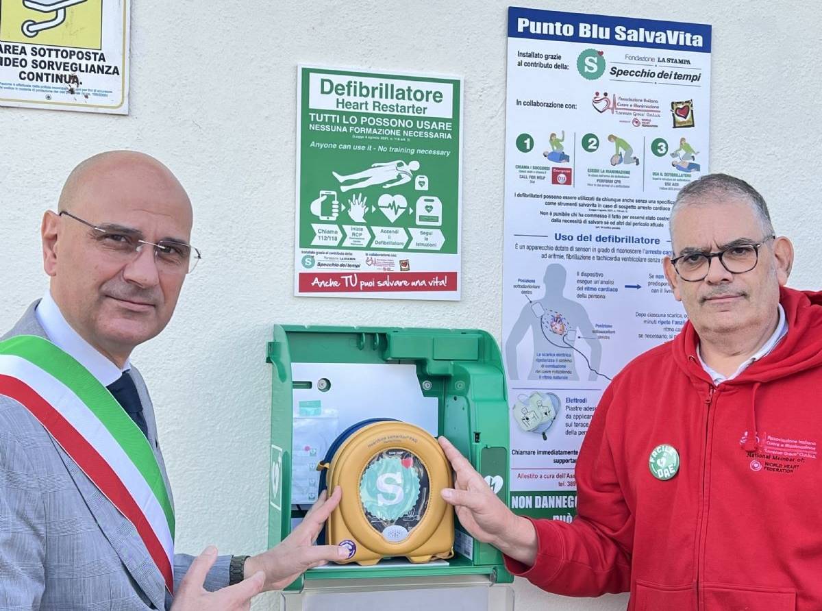 Leini diventa "Città Cardioprotetta" con l'installazione del 12esimo defibrillatore si completa il progetto