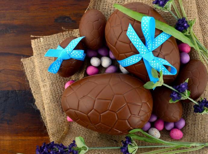 Originali, decorati, fatti con materie prime d'eccellenza, l'uovo di Pasqua non può mai mancare.
