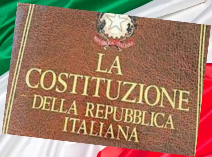 Per la Festa della Repubblica, a Mappano, consegna della Costituzione ai neo maggiorenni, guida del vivere insieme
