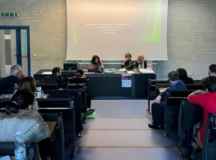 Donne rom e sinte tra discriminazione e riscatto: all’Officina H di Ivrea un convegno per promuovere inclusione e pari opportunità