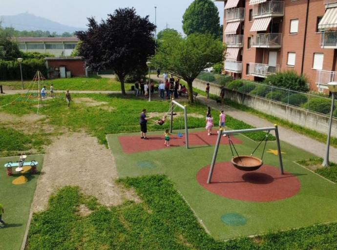 Nuova vita per il giardino di via Montesilvano e tanti interventi nei parchi gioco: investiti 130mila euro per il benessere dei più piccoli