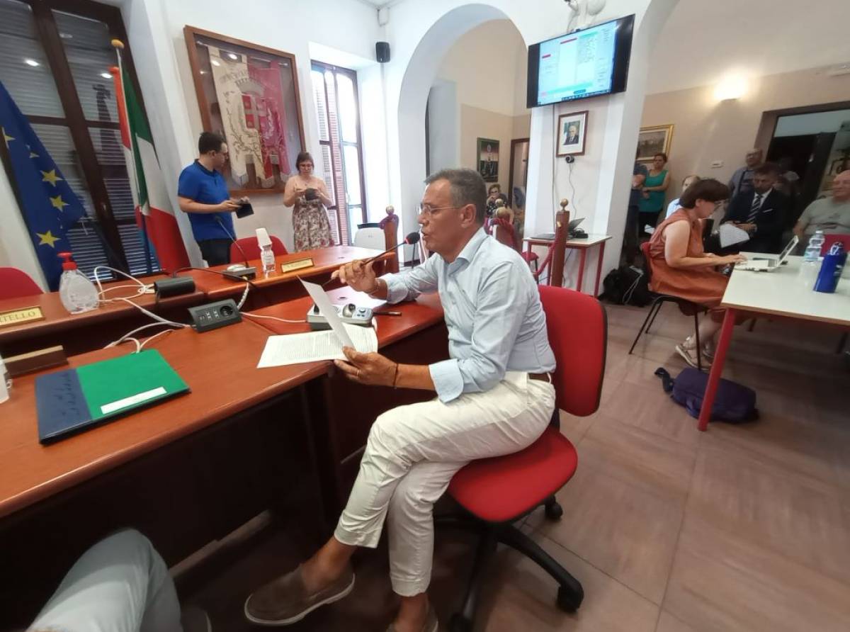 Testimone di giustizia trasparente e cittadino invisibile per Caselle: il dolore di Esposito davanti al Consiglio comunale 