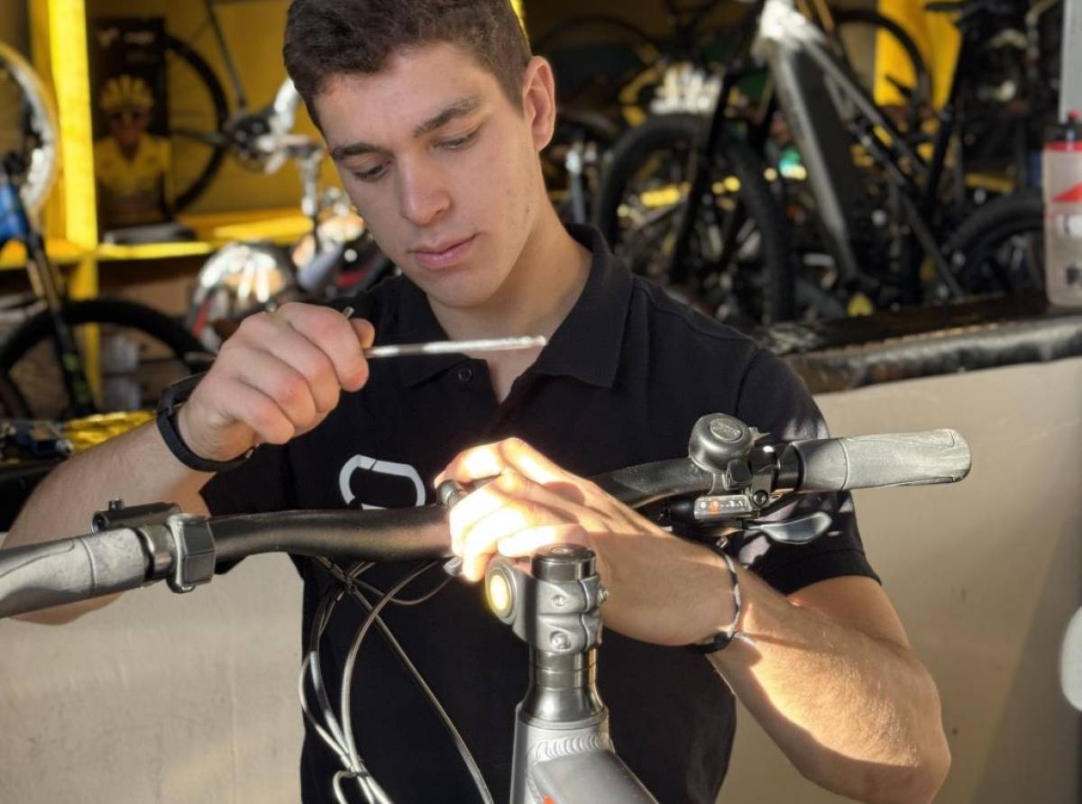 Ciclismo e lavoro: corsi gratuiti al Motovelodromo di Torino per diventare meccanici e accompagnatori cicloturistici