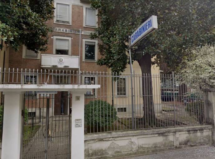 Ciriè, operaio ferito in cantiere: “scaricato” su un prato per coprire il lavoro in nero. Denunciati due coniugi e il direttore dei lavori