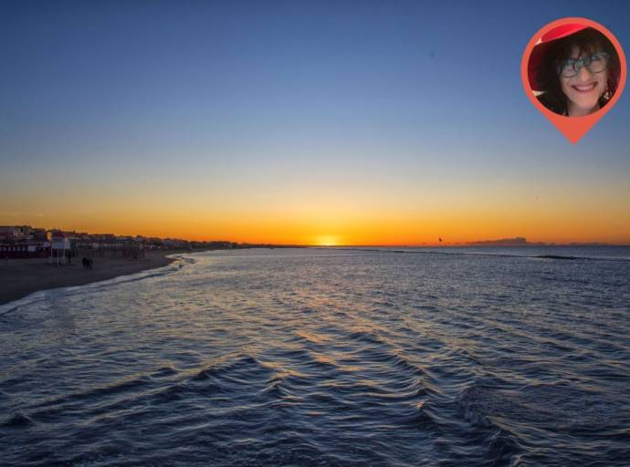 Arabeschi dorati. Tra l’ombra ovattata dell’inverno e il ritorno dei colori profondi del mare