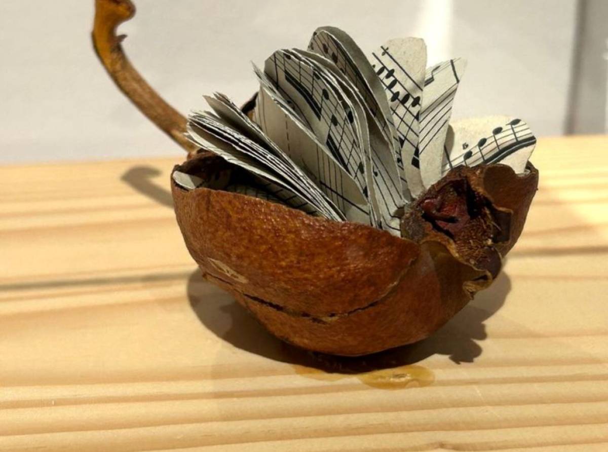 L’arte come dialogo: Betty Danon e il mondo della mail art in una grande mostra antologica al castello di Miradolo