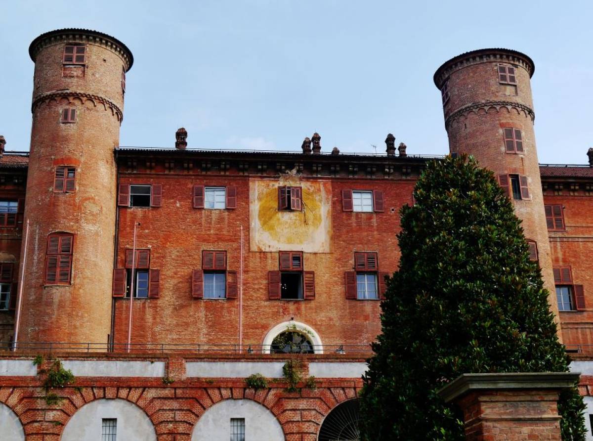“Fammi un quadro del sole”: al Castello di Moncalieri l’omaggio culturale a Emily Dickinson nel 140° anniversario della morte
