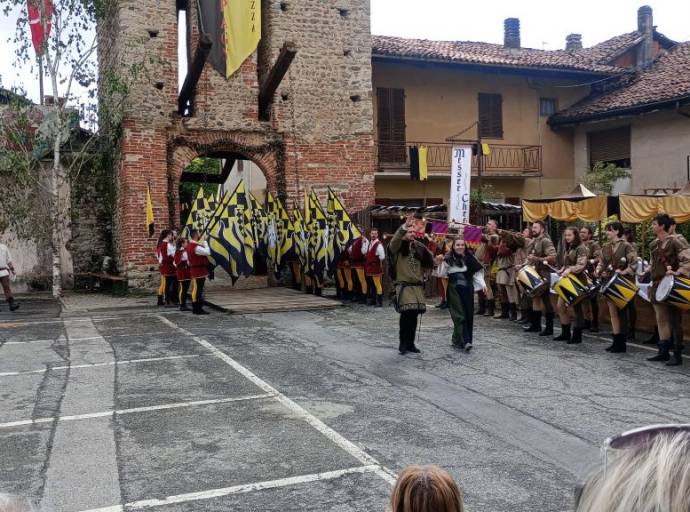 Idi di Maggio 2026 a Oglianico: viaggio emozionale nel Medioevo tra rievocazioni storiche e tradizioni secolari 