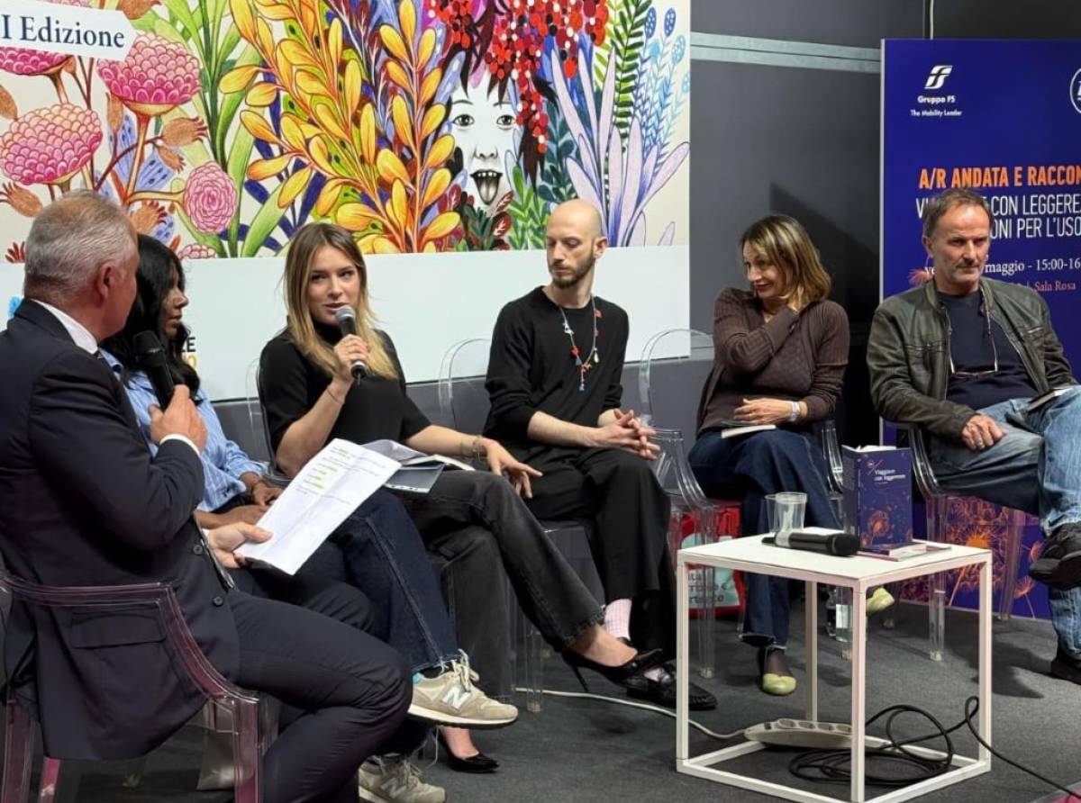 “Viaggiare con leggerezza”: FS al Salone del Libro di Torino con l’antologia che racconta il viaggio come esperienza interiore
