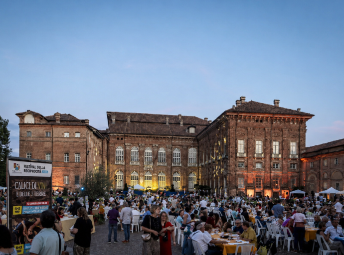 Calici 2026 ad Agliè: il grande evento tra vino, gastronomia e musica torna l'11 luglio nel cuore del Canavese