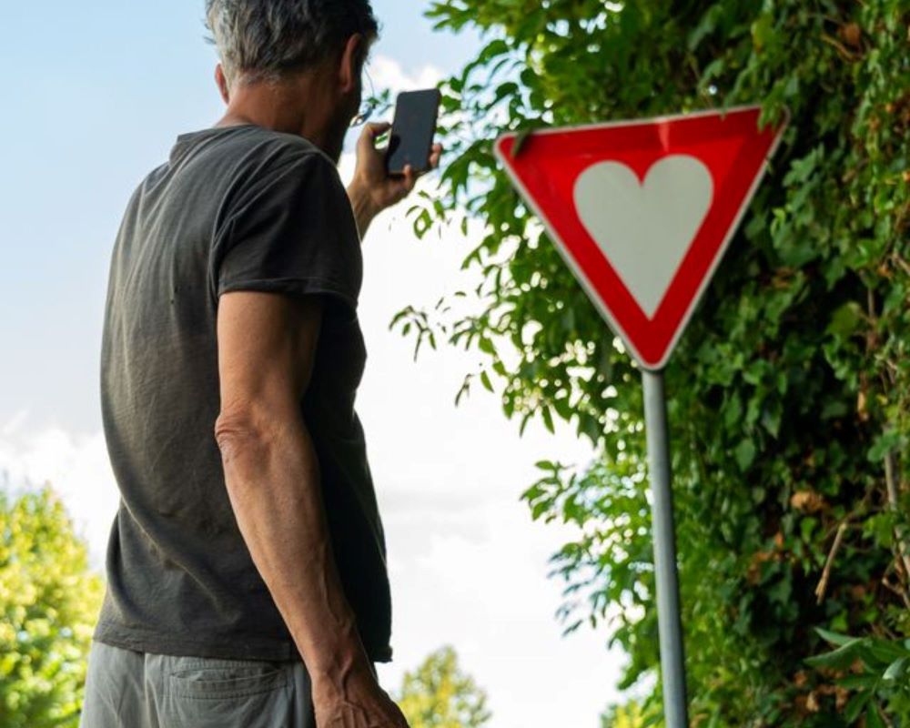 Monteleone di Fermo segnalestica stradale artistica 3